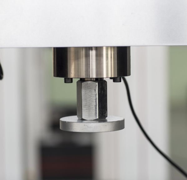 Machine de test universelle de force